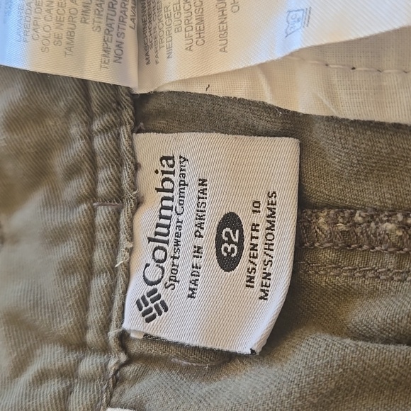 Columbia Men's Tan Shorts - Picture 11 of 12